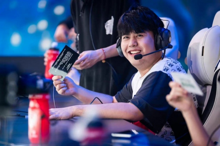 虽然来自不 虽然来自不