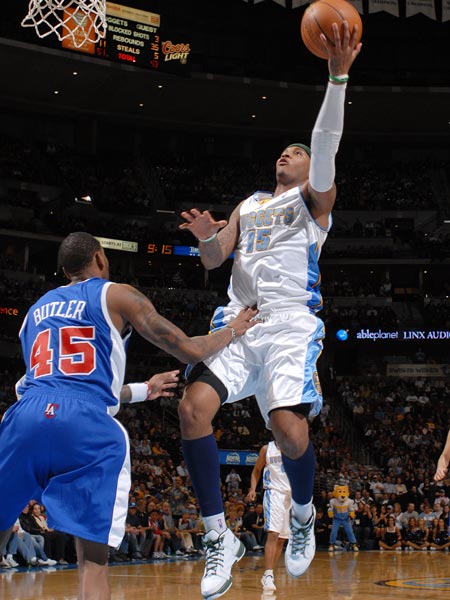 在与广州队 在与广州队