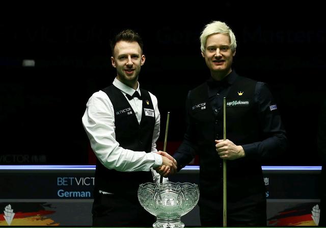 她不仅凭借 她不仅凭借