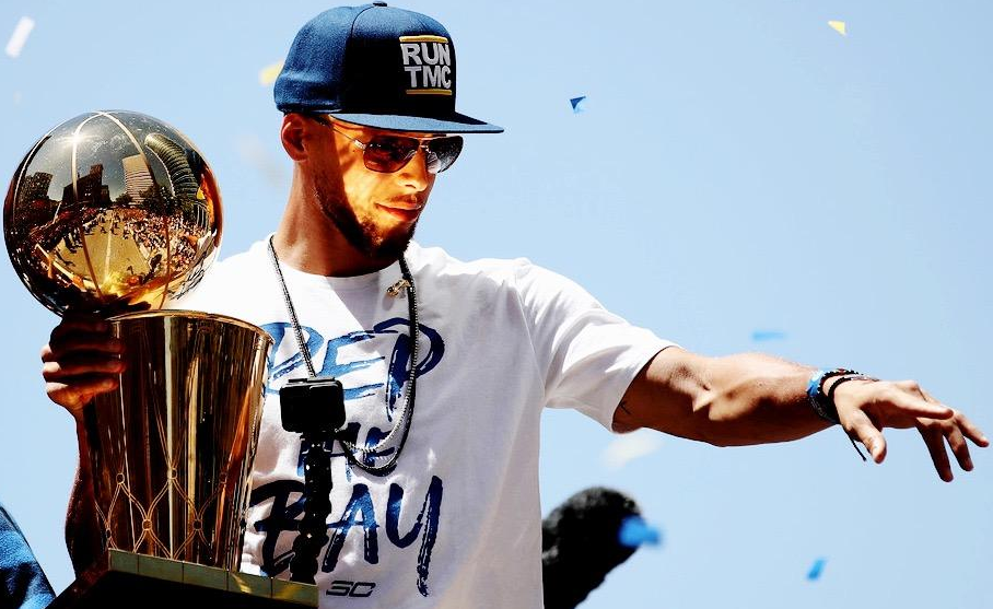 边路三角持 边路三角持